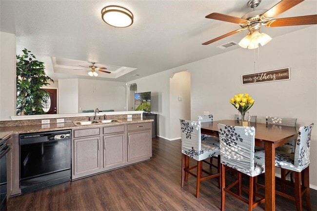 Building Photo - 12201 Sky Harbor Dr