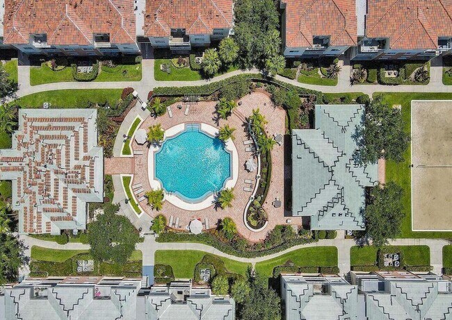 Building Photo - 9857 Baywinds Blvd