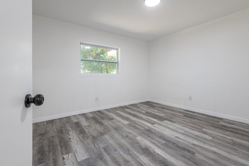 Building Photo - 763 NE 12th St