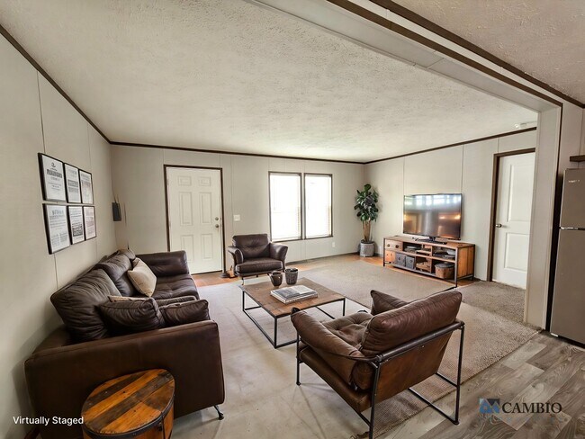 Building Photo - 122 Elm