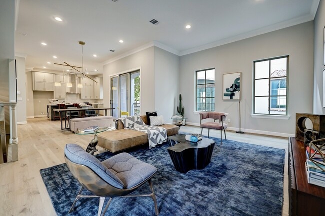 Building Photo - 505 Reinicke St