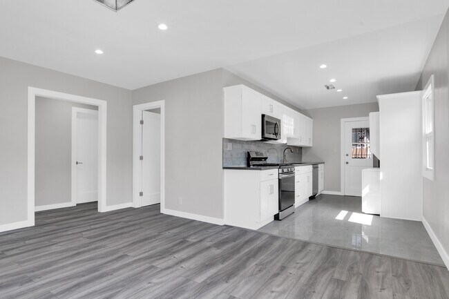 Building Photo - 5973 Guthrie Ave