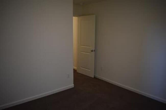 Building Photo - 4543 Iris Ct