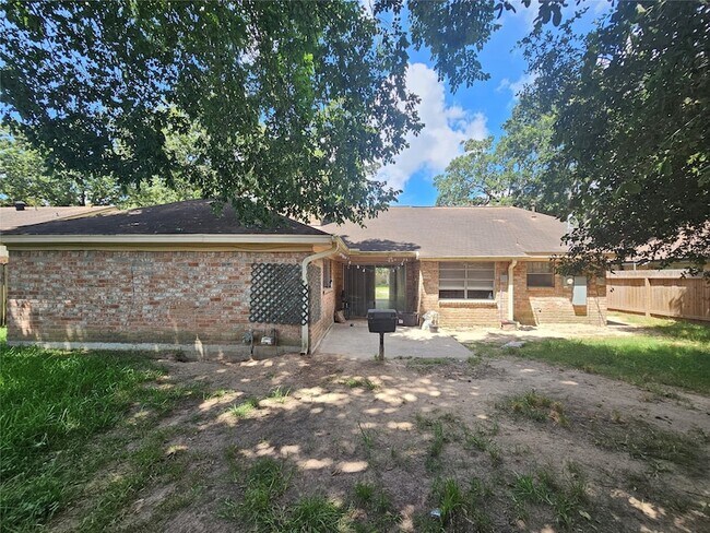 Building Photo - 29402 Loddington St