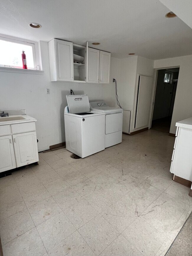 Building Photo - 2232 Rainier Ave