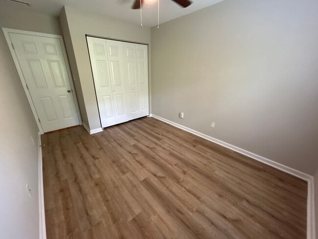 Building Photo - 4 Bedroom | 3.5 Bedroom Raleigh Townhome