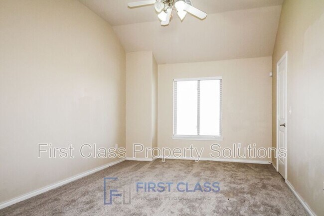 Building Photo - 3325 NW 177th Ct