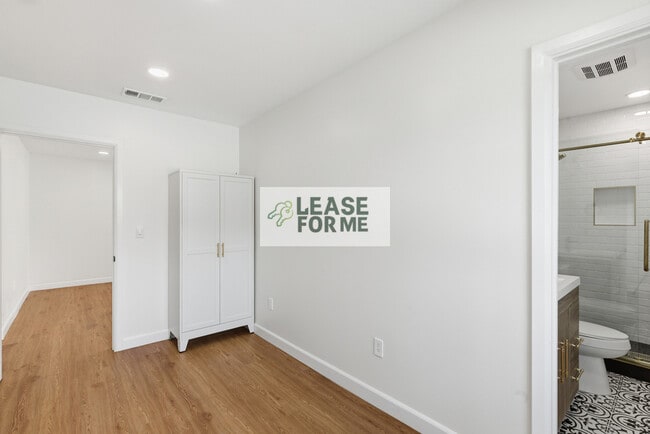 Building Photo - 5953 Guthrie Ave