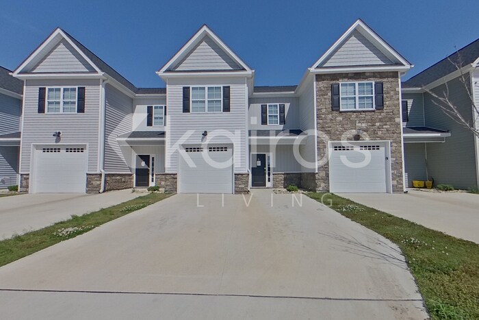 Primary Photo - 3713 Oak Leaf Wy