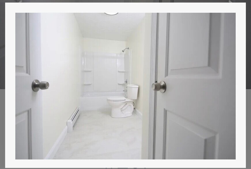 Building Photo - 261 Twin Lakes Dr