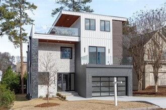 Building Photo - 2374 Logan Cir NE