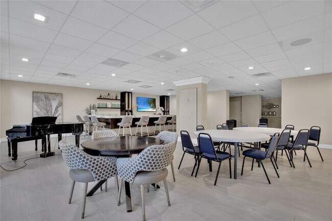 Building Photo - 3500 Galt Ocean Dr