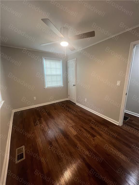 Building Photo - 1860 Broadwell St SW