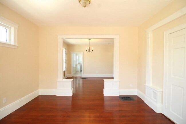 Building Photo - 3 Ocean Terrace