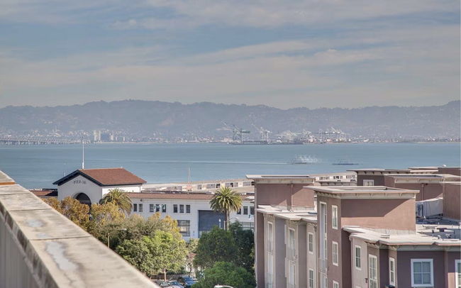 View from Rooftop - 88 Townsend St