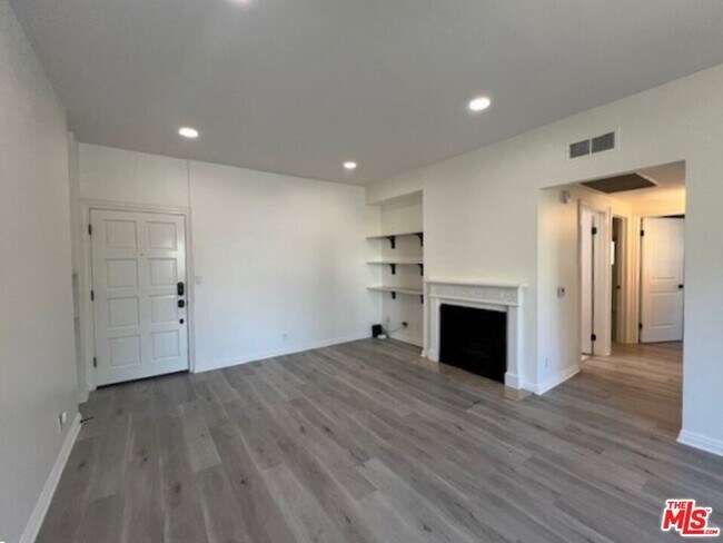 Building Photo - 3261 Sawtelle Blvd
