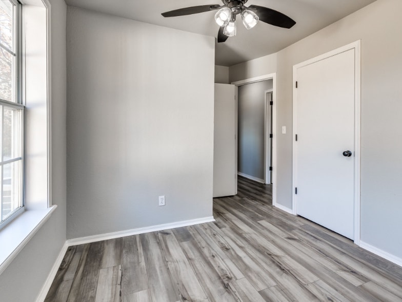 Building Photo - 101 192nd Ave SE