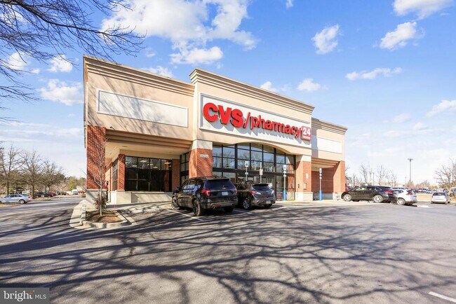 Building Photo - 19753 Grn Vlg Dr