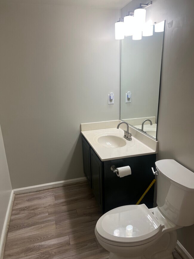 Building Photo - 863 Miller Creek Ln