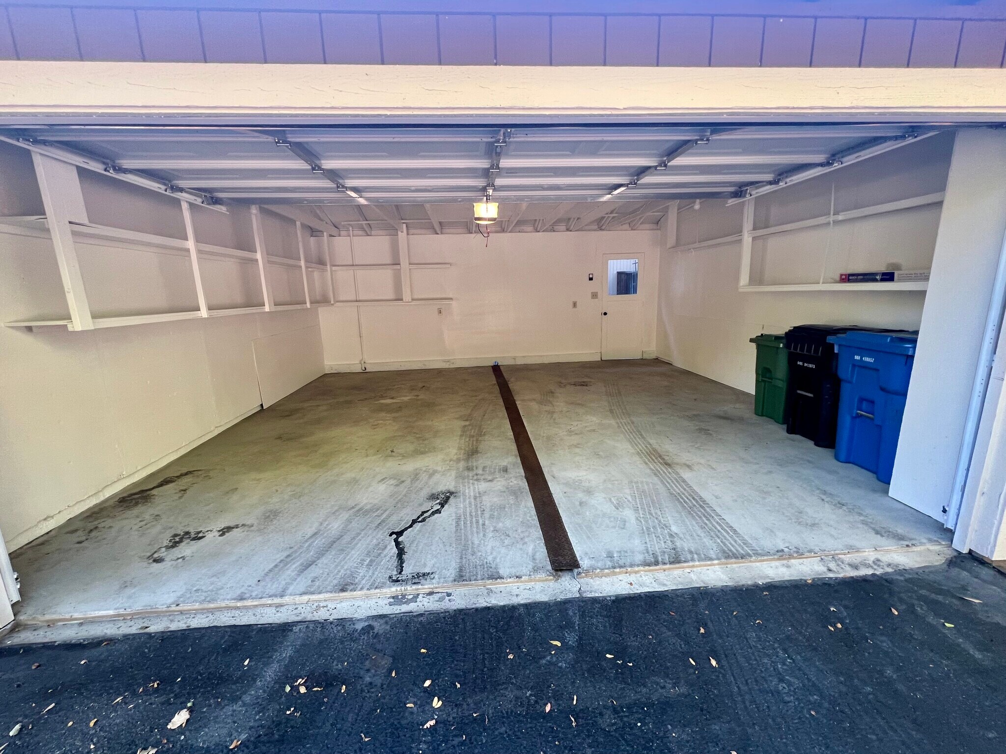 Building Photo - 133 Lawnview Cir