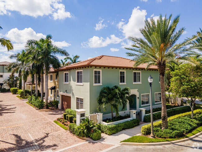 Building Photo - Library Commons