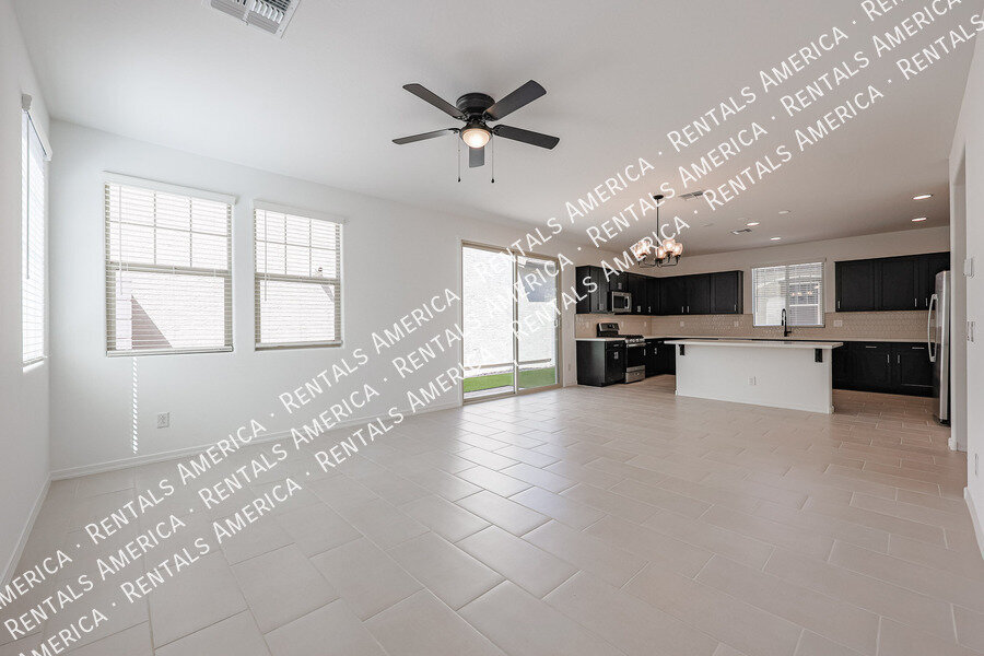 Building Photo - 3768 N 99th Dr