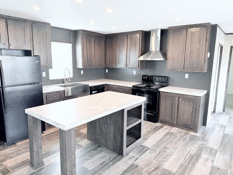 Building Photo - 117 Betty St