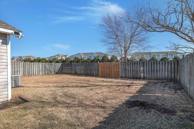 Building Photo - House for Rent in Wilmington with Fenced yard!