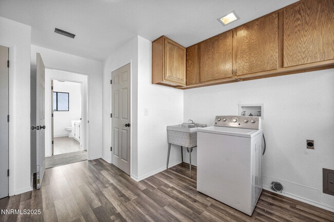 Building Photo - 430 Calle De La Plata