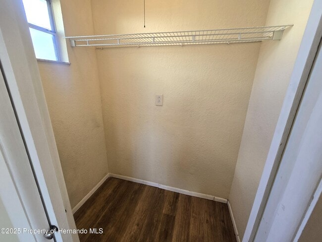 Building Photo - 3251 Windbrook Ave