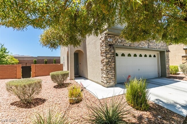 Building Photo - 7859 Shoreline Ridge Ct