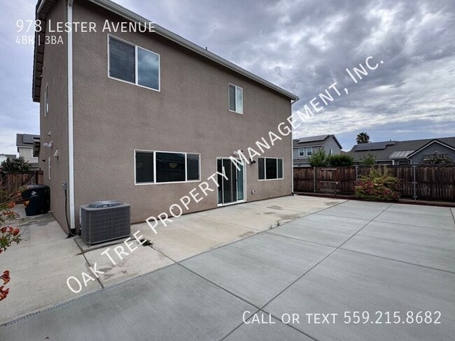 Building Photo - 978 Lester Ave