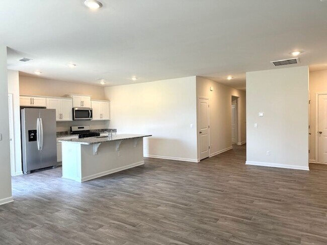 Building Photo - BRAND NEW HOME IN HOPKINS