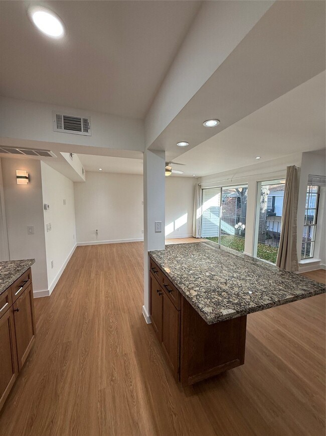 Building Photo - 3400 Timmons Ln