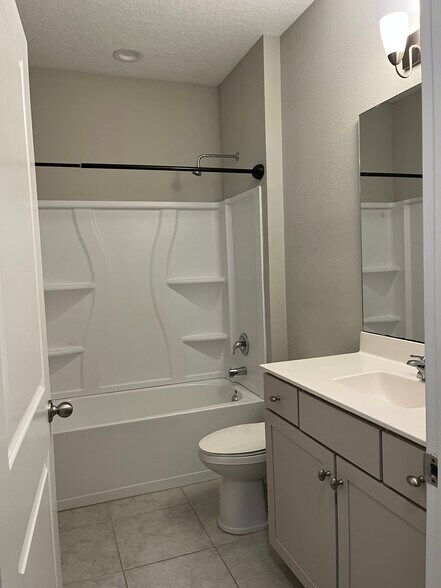 Building Photo - 177 Clarys Run