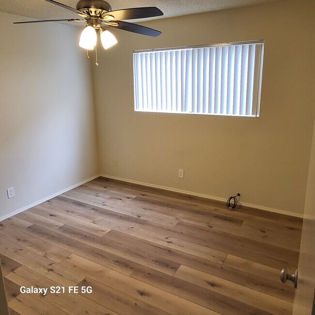 Building Photo - 4201 Green Ave