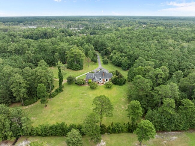 Building Photo - 450 Cox Rd