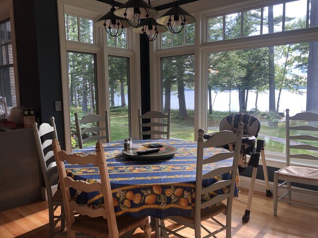 Building Photo - 1140 Roosevelt Trail