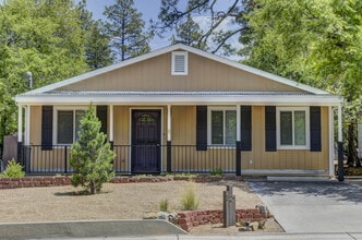 Building Photo - Home for Rent in Prescott!  - Alley Parking