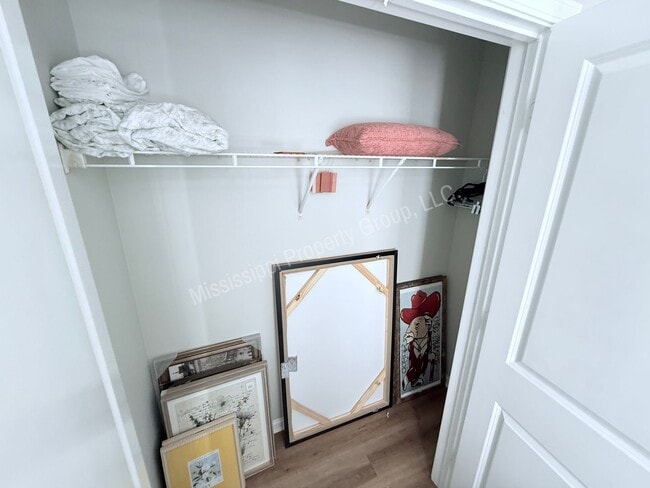 Building Photo - 3BR/3BA For Rent