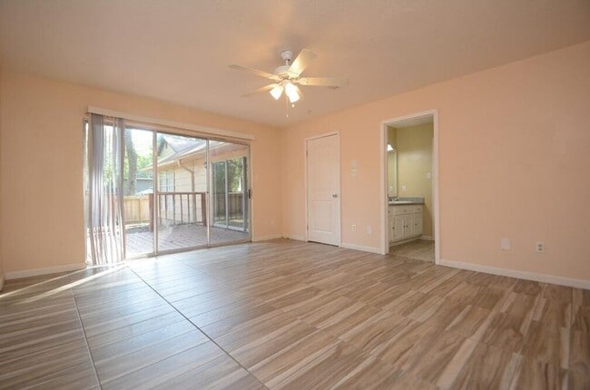 Building Photo - 15 S Tallowberry Dr