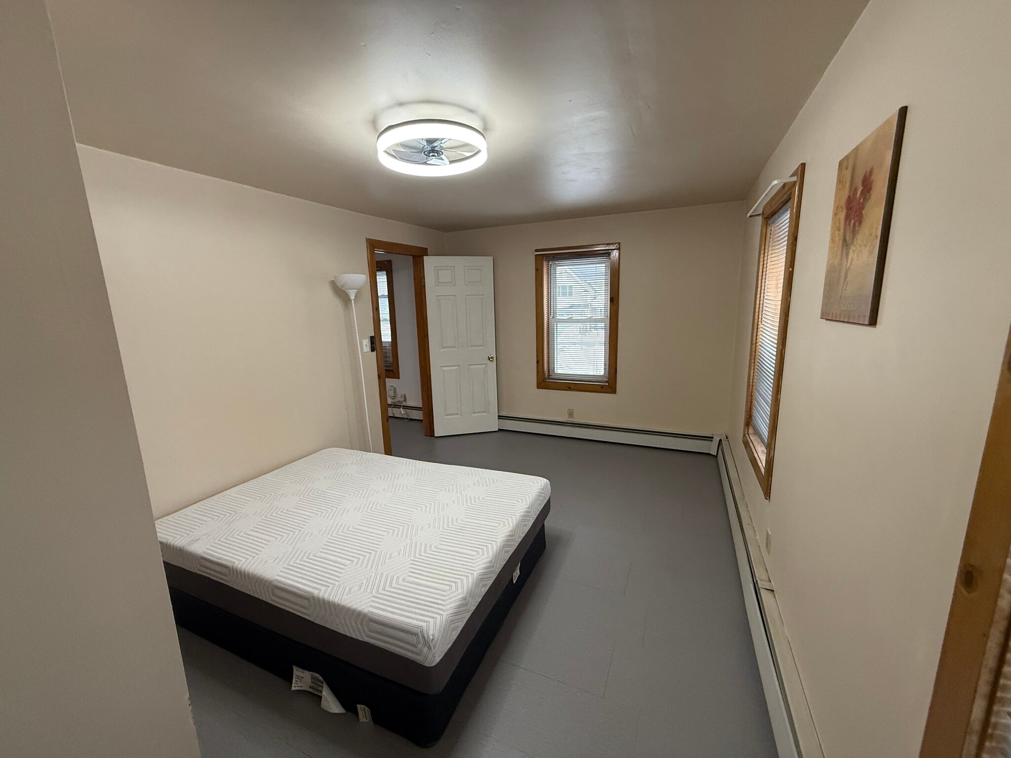 Building Photo - 83 Main St