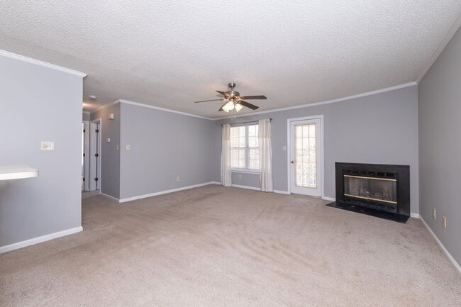 Building Photo - 109 Stratford Dr