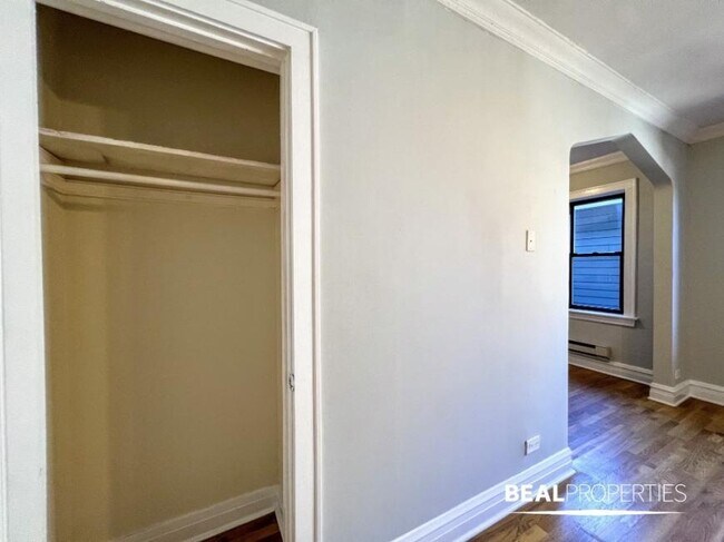 Building Photo - 0 bedroom in CHICAGO IL 60640