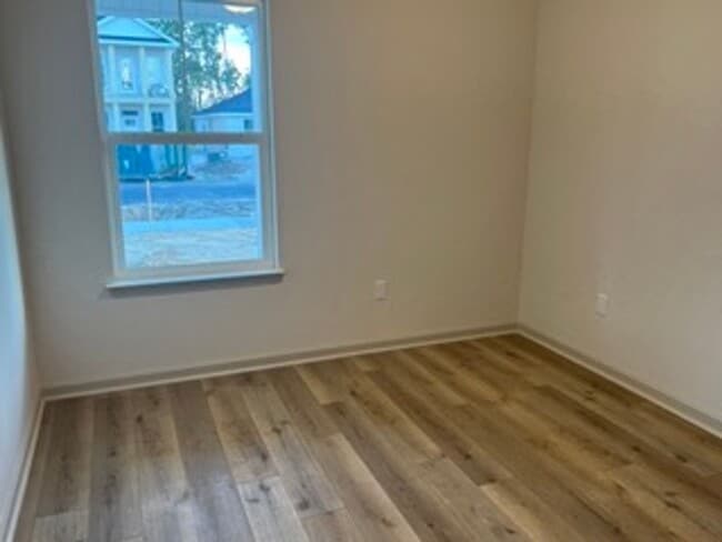 Building Photo - 3513 Mill Point Cove