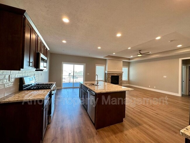 Building Photo - 8709 S 82nd St