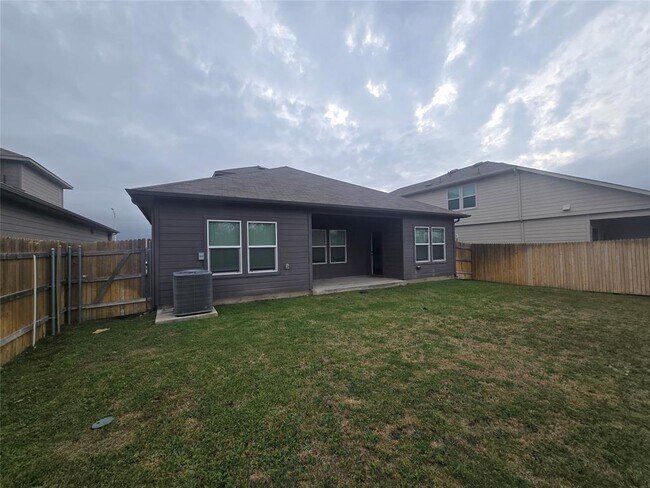 Building Photo - 12613 Brahmin Dr