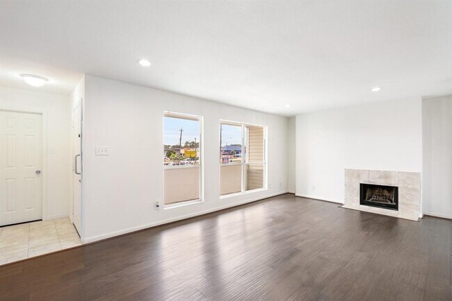 Building Photo - 781 Country Pl Dr