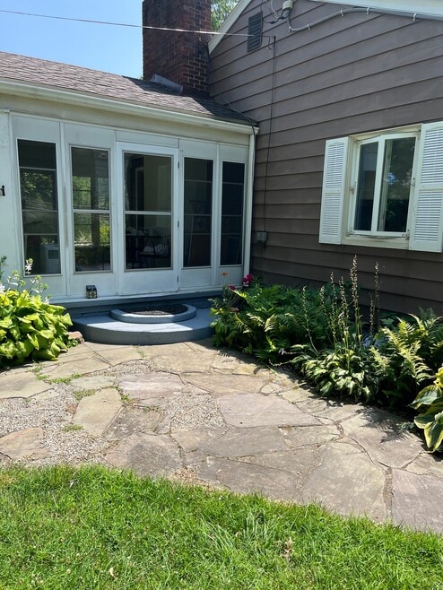 Building Photo - 169 PA-68