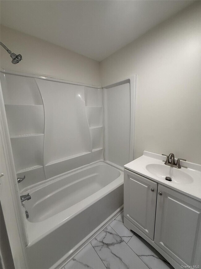 Building Photo - 89 S Cherry St